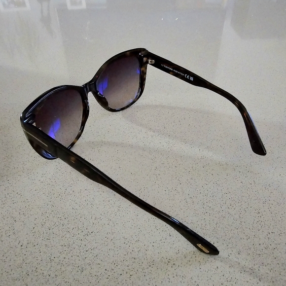 LIKE NEW Tom Ford Nora Sunglasses Tortoise Shell TF937 52K 57 17 140 3 - Picture 8 of 9